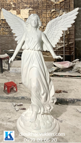 tượng thiên thần có cánh