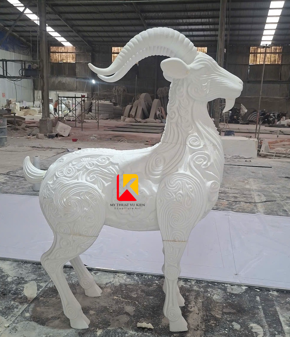 mô hình linh vật dê